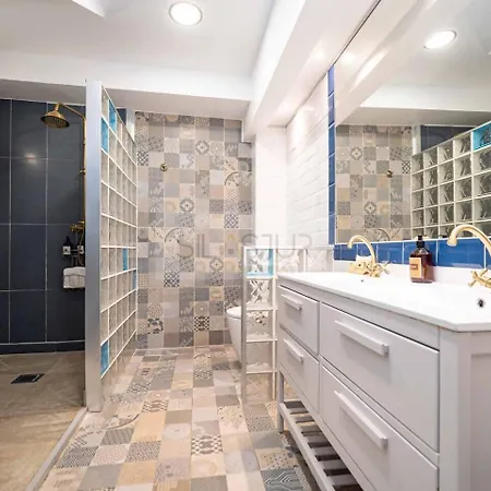 Apartman La Casina De Cimadevilla By Silastur Gijón