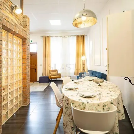 La Casina De Cimadevilla By Silastur * Хихон
