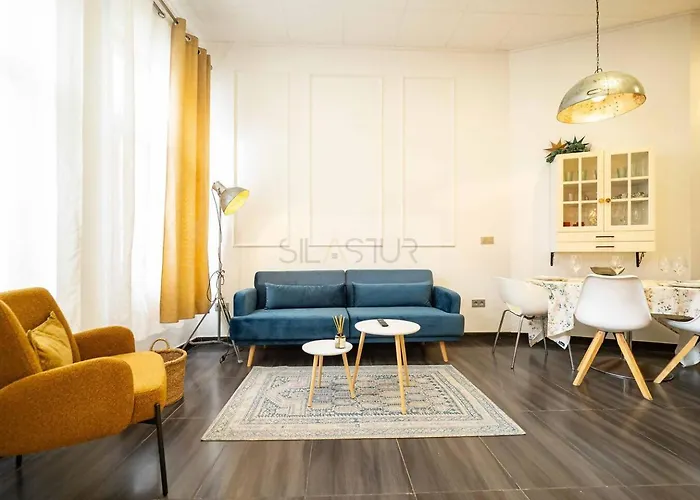 La Casina De Cimadevilla By Silastur * 希洪