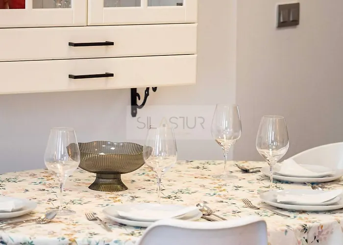 La Casina De Cimadevilla By Silastur